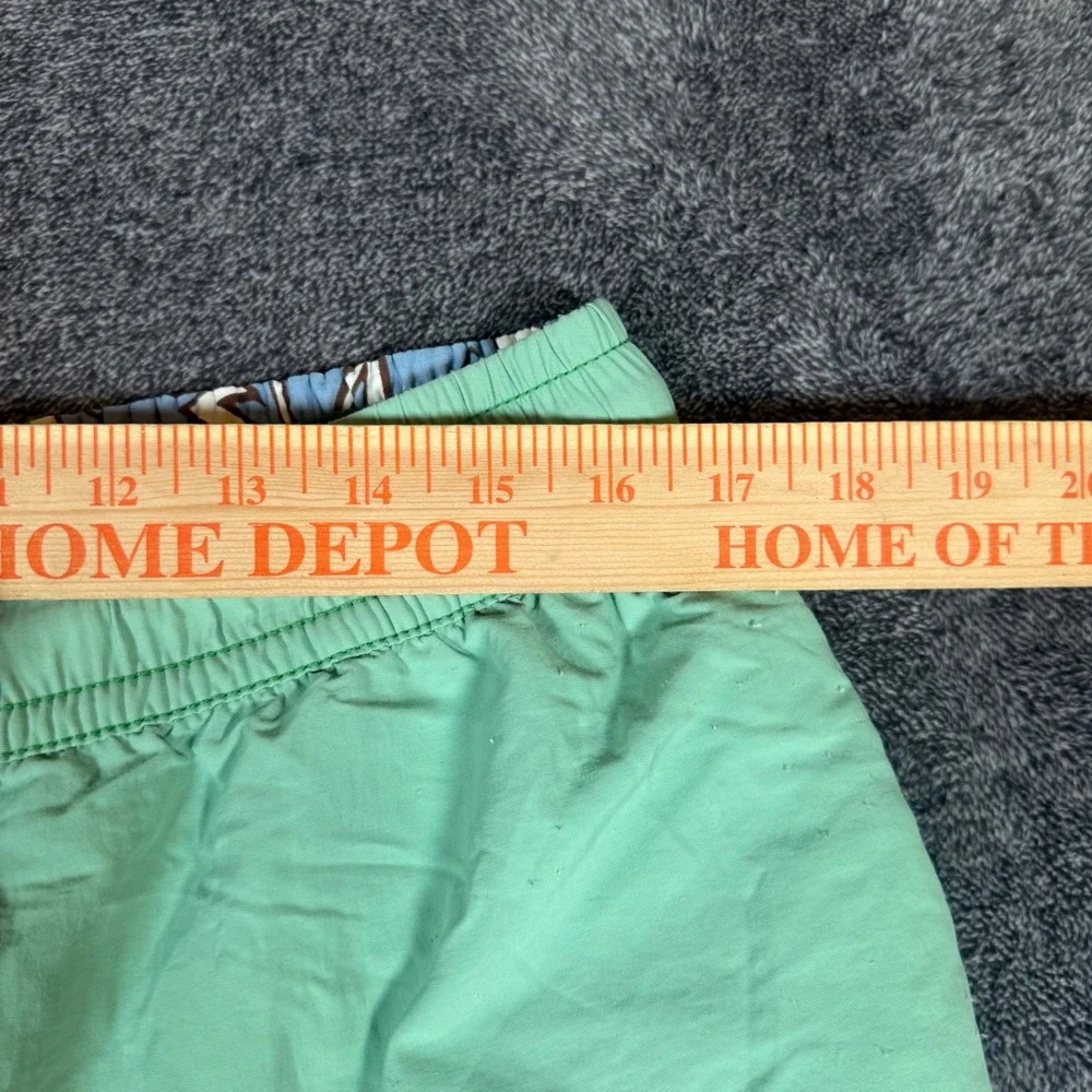 Tommy Bahama Relax Swim Trunks Men's Large Green Mesh Lined Cargo Board Shorts